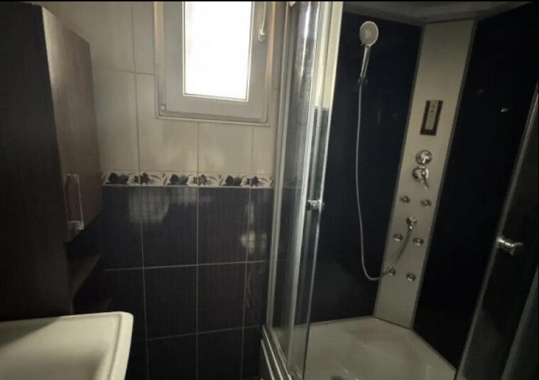 Inchiriere apartament cu 3 camere la 3 minute pana la Metrou Piata Sudului.